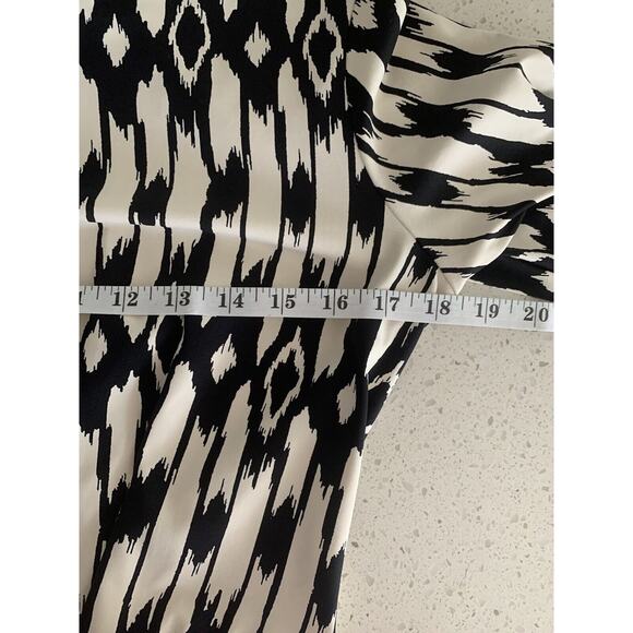 J. McLaughlin Catalina Cloth Black‎ Ivory Ikat Sheath Dress Size M - Picture 7 of 11